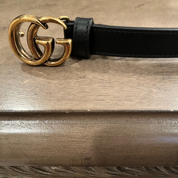 Gucci LEATHER BELT WITH DOUBLE G BUCKLE - Picture 4 of 8